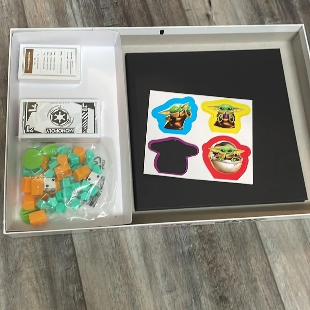 𝅺STAR Wars Mandalorian Monopoly Game - NEW flawed